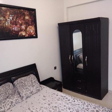 Appartement Meuble Pres Du Grand Souk Elhad 阿加迪尔 外观 照片