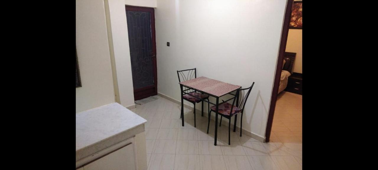 Appartement Meuble Pres Du Grand Souk Elhad 阿加迪尔 外观 照片